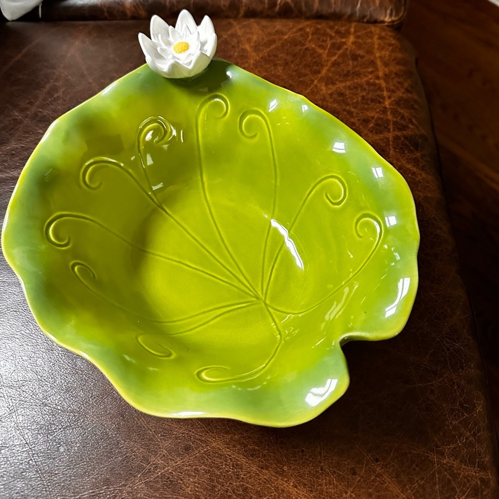 Green ceramic lily pad bowl with a white flower accent decorative serving bowl